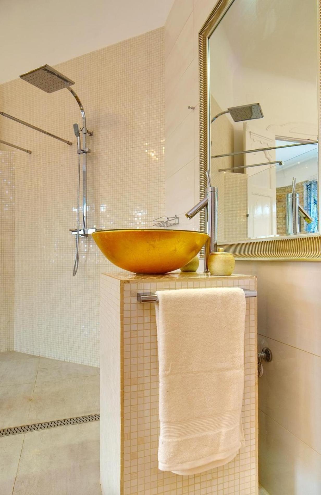 Amazing View Designer Home With Sauna And Jacuzzi 3 Min To Opera House Budapest Exterior photo